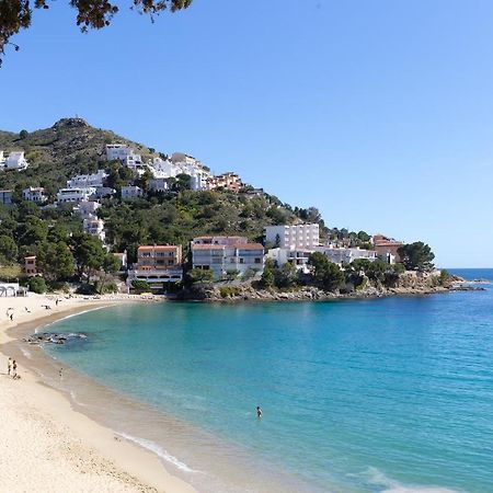Central Apartment 2A 50M Beach Roses Bagian luar foto