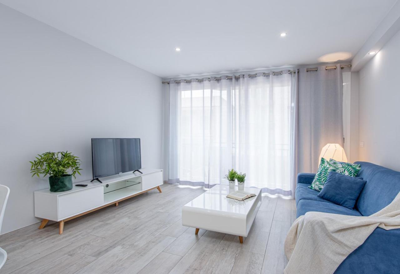 Central Apartment 2A 50M Beach Roses Bagian luar foto