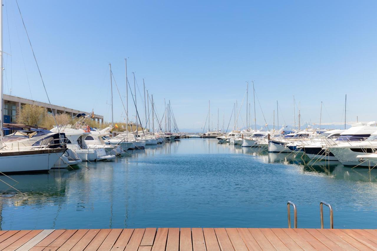 Central Apartment 2A 50M Beach Roses Bagian luar foto